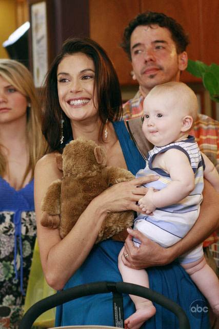 Susan avec MJ bébé.